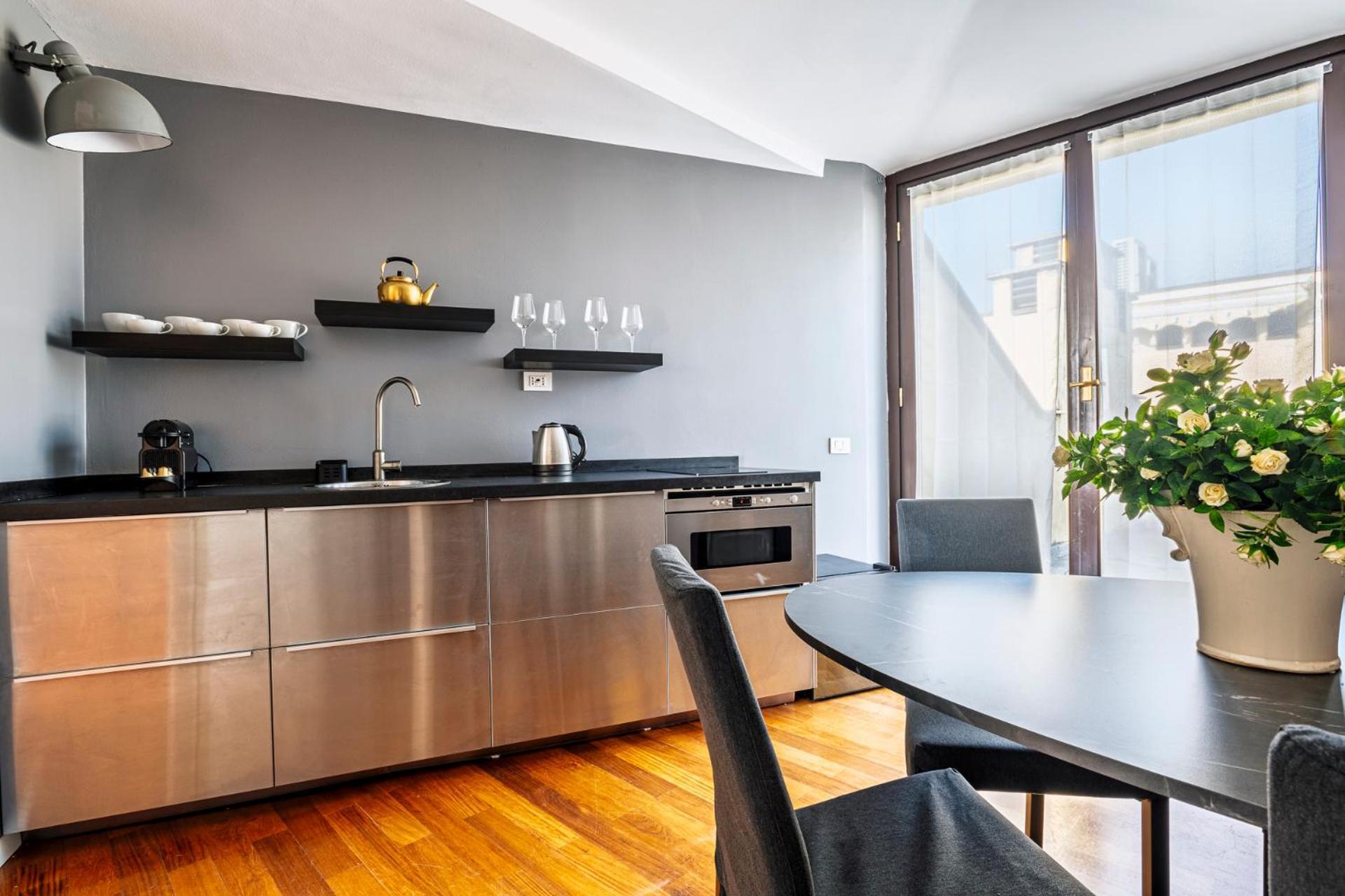 Elegant 2 Bedrooms Apartments Near Duomo Milán Exteriér fotografie