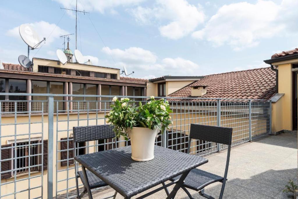 Elegant 2 Bedrooms Apartments Near Duomo Milán Exteriér fotografie